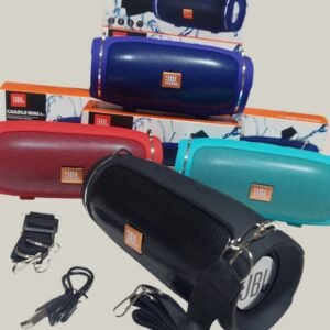 Parlante tipo jbl charge mini 4+ con correa